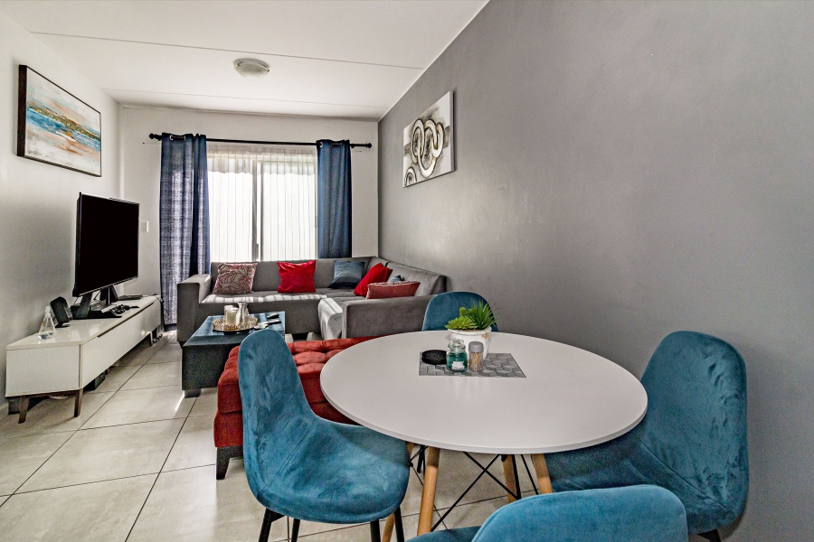 2 Bedroom Property for Sale in Aan de Wijnlanden Western Cape